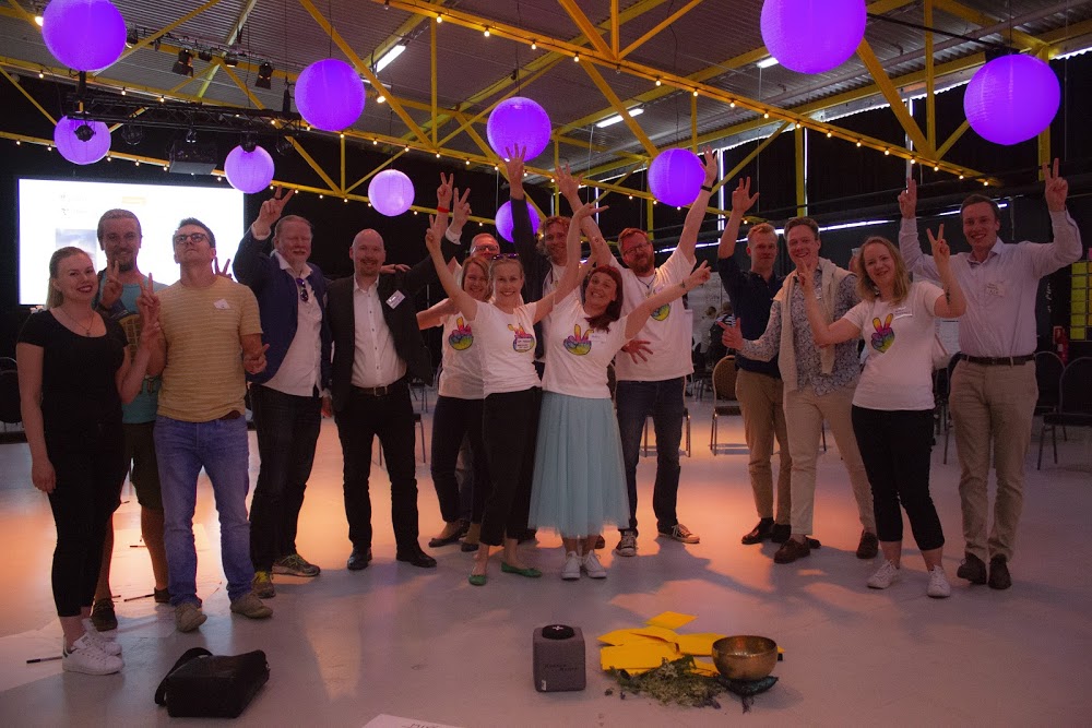 Teal Suomi ja kummit Woodstock of Teal tapahtumassa 11. kesäkuuta