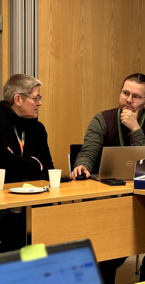 Museoviraston henkilöstöä työpajassa