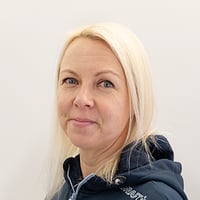 Tiina_Saulila_2021_kuva_Pinja_Tavasti_001 (1)